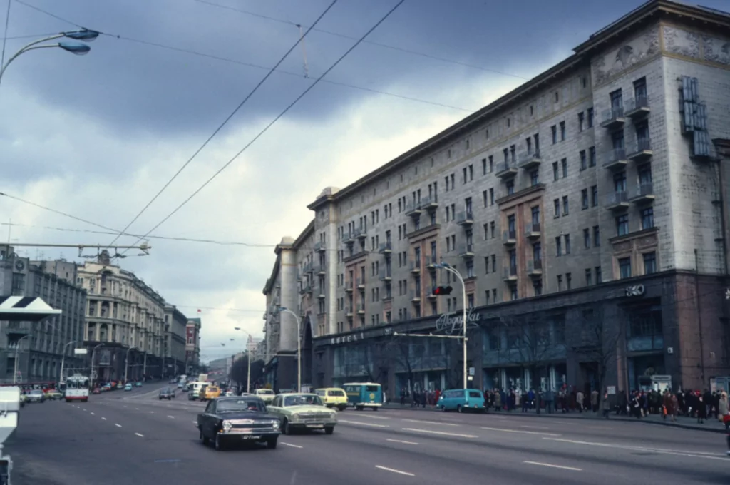 Охотный Ряд &mdash; Лубянка: брендов и зрелищ  фото