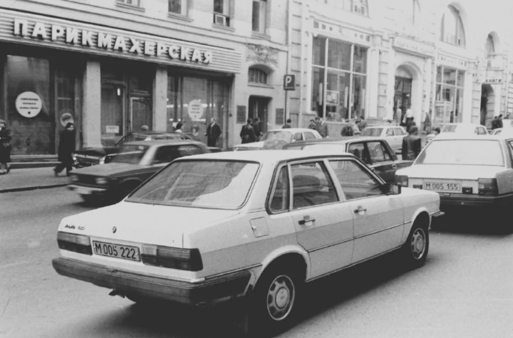 Охотный Ряд &mdash; Лубянка: брендов и зрелищ  фото