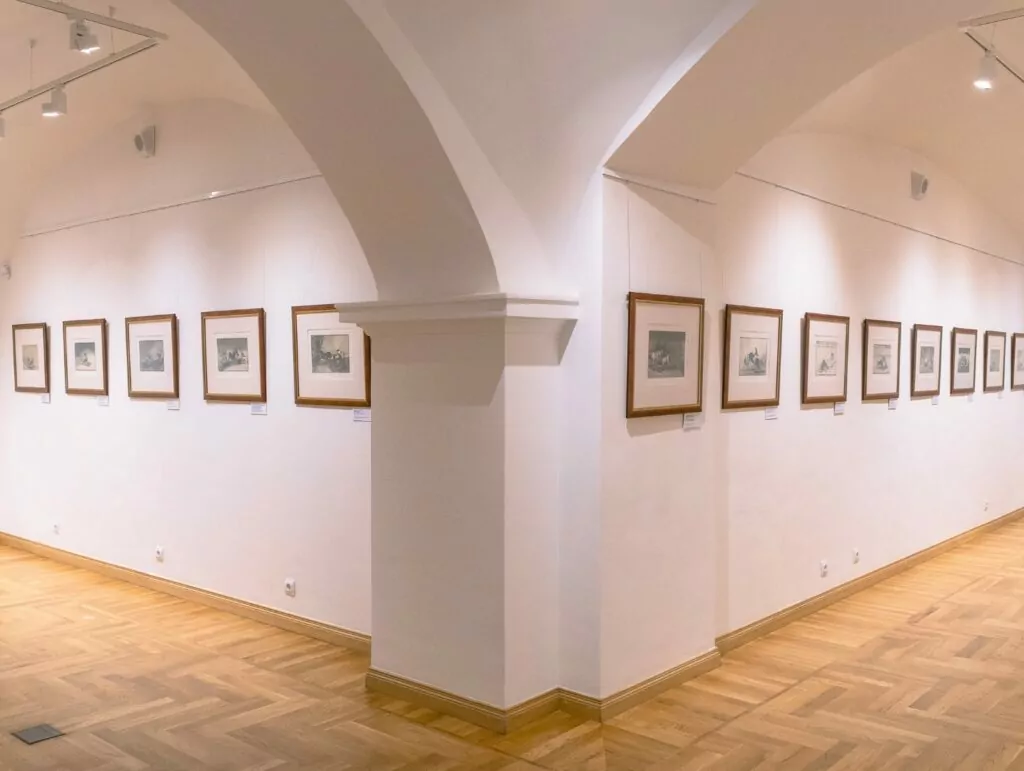 Королевская цапля, турецкий ресторан и графика XVIII века — куда пойти после работы Королевская цапля, турецкий ресторан и графика XVIII века — куда пойти после работы фото