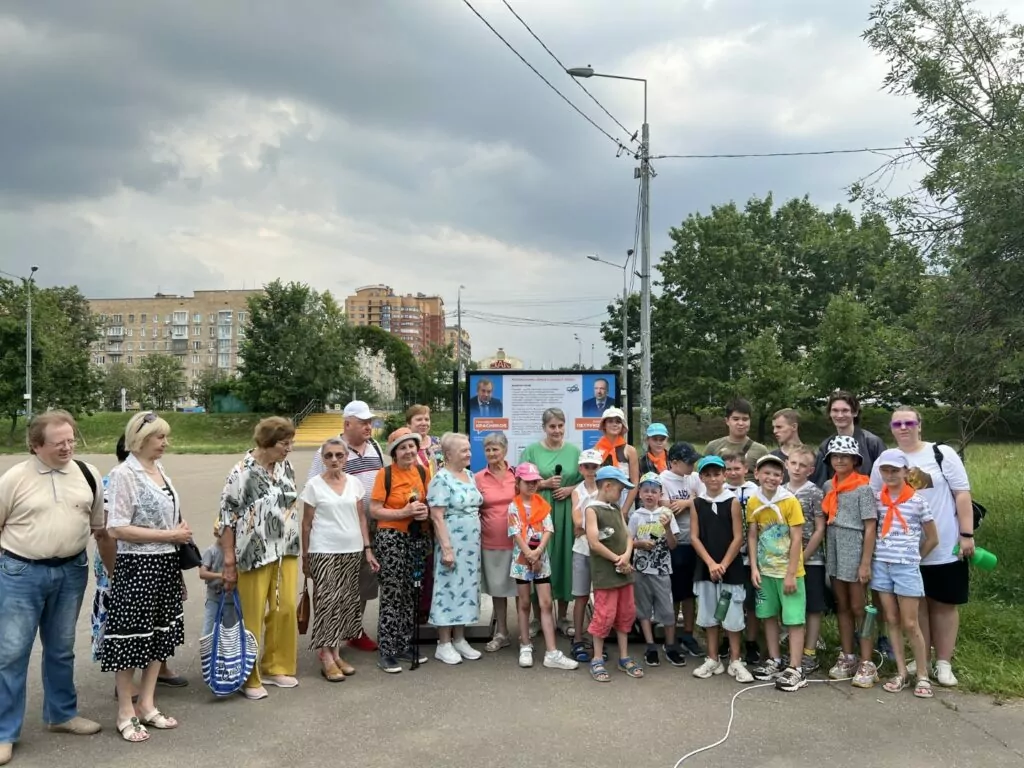 Выставка «Наука в улицах и лицах» открылась в Ломоносовском районе  фото