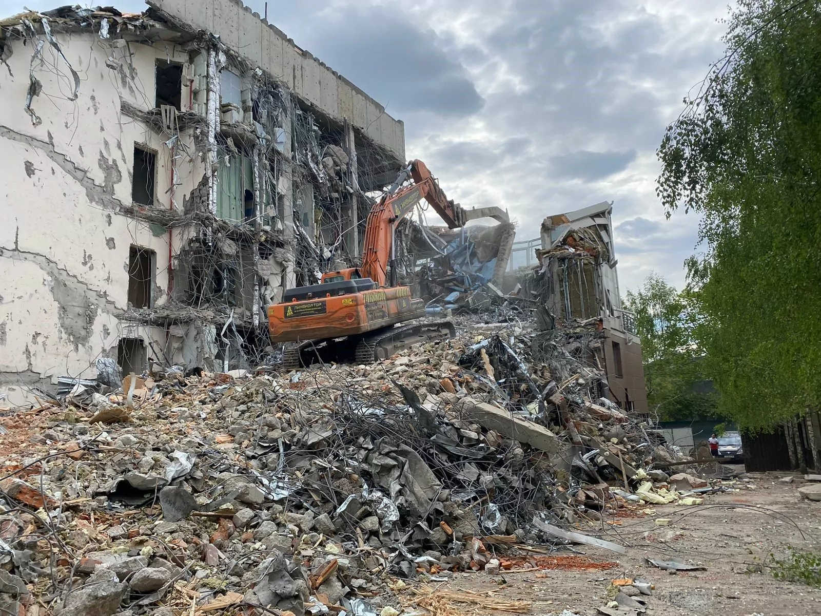 В Нагатино-Садовниках ликвидировали постройку