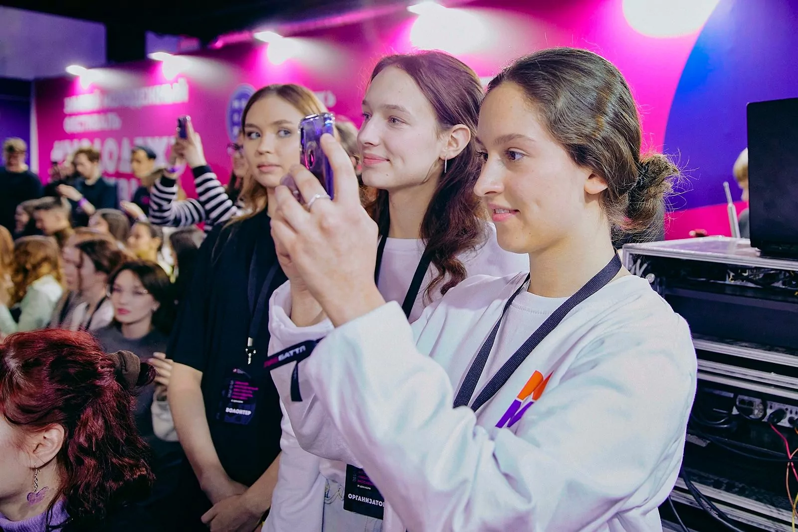 Объявлен старт приема заявок на фотоконкурс "Москва глазами молодежи", фото