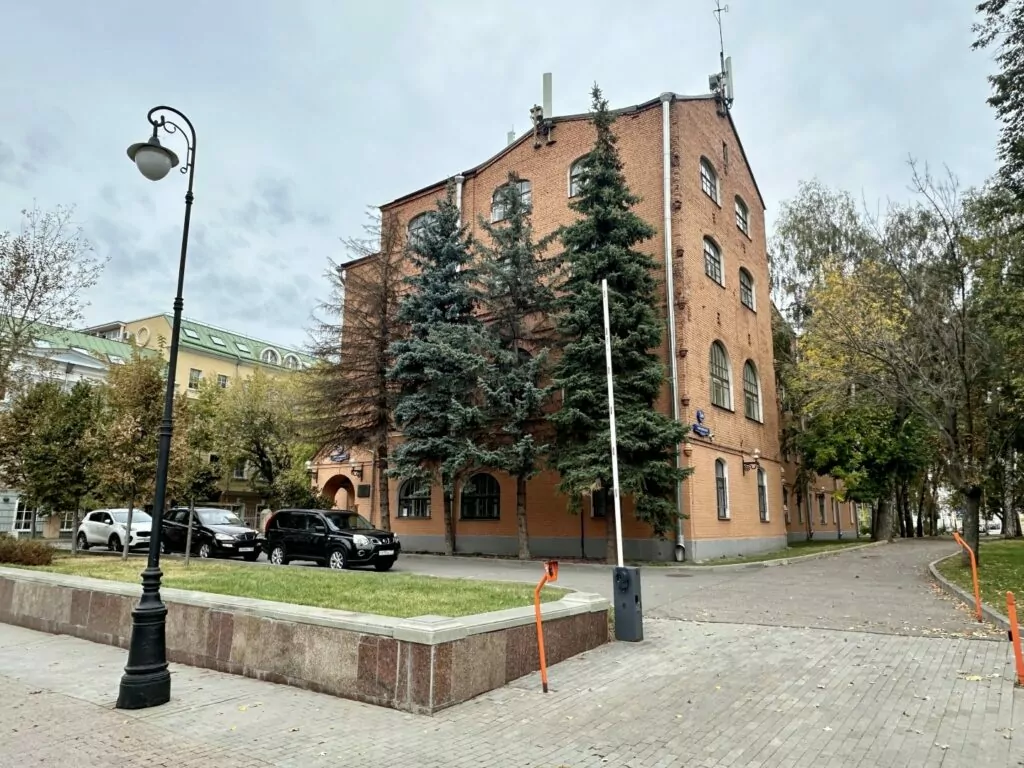 Третьяковская &mdash; Полянка: &laquo;маленькость&raquo; Большой Ордынки  фото