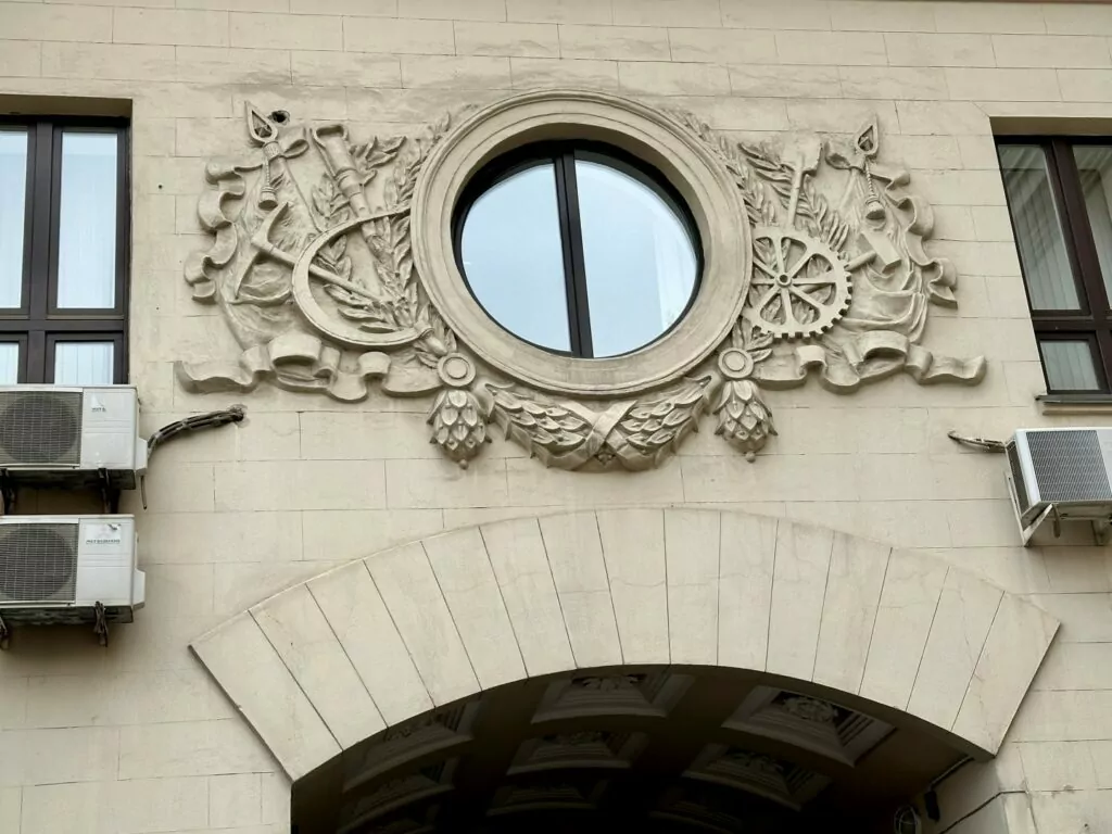 Третьяковская &mdash; Полянка: &laquo;маленькость&raquo; Большой Ордынки  фото