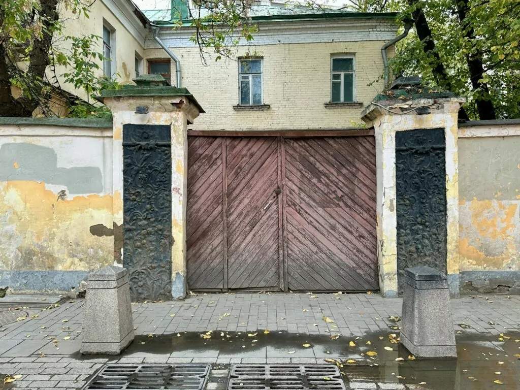 Третьяковская &mdash; Полянка: &laquo;маленькость&raquo; Большой Ордынки  фото