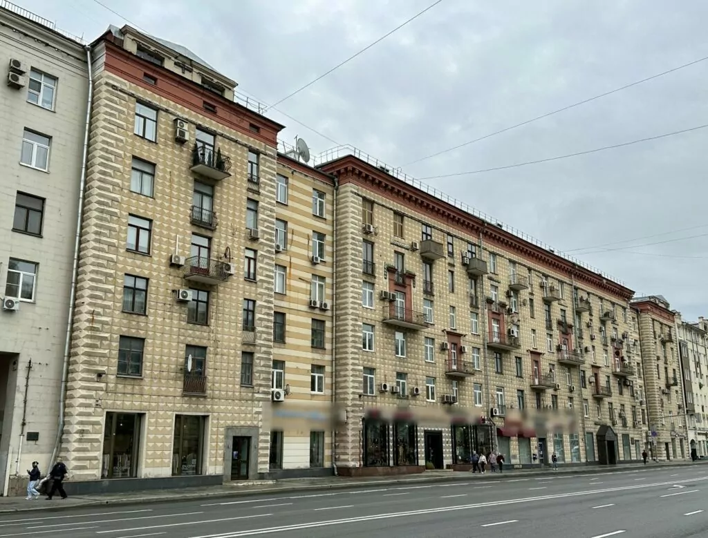 Полянка — Третьяковская: «парк лужковского периода» в Кадашёвской слободе Полянка — Третьяковская: «парк лужковского периода» в Кадашёвской слободе фото