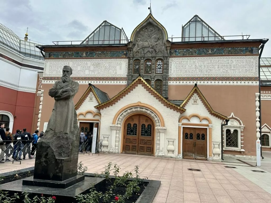 Третьяковская &mdash; Полянка: &laquo;маленькость&raquo; Большой Ордынки  фото