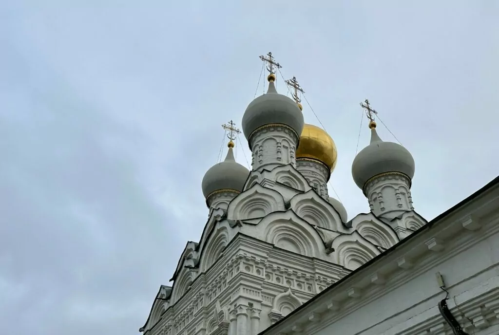 Третьяковская &mdash; Новокузнецкая: 250-летний петербуржец в Москве  фото