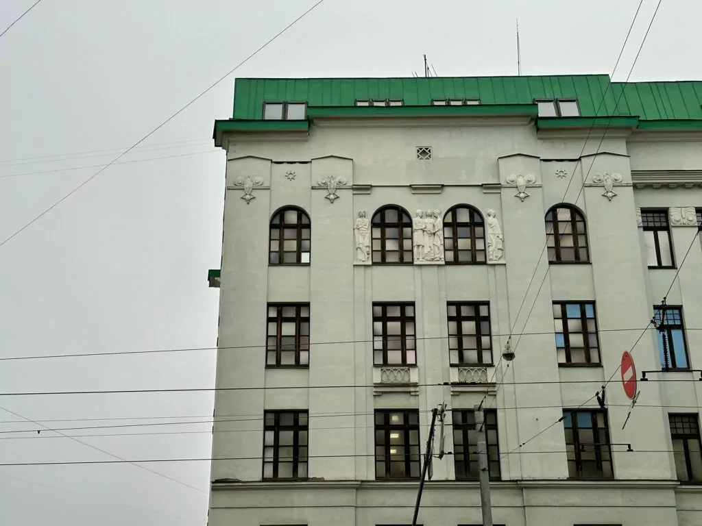 Преображенская площадь — Черкизовская: потешные войска у московской «Бастилии» Преображенская площадь — Черкизовская: потешные войска у московской «Бастилии» фото