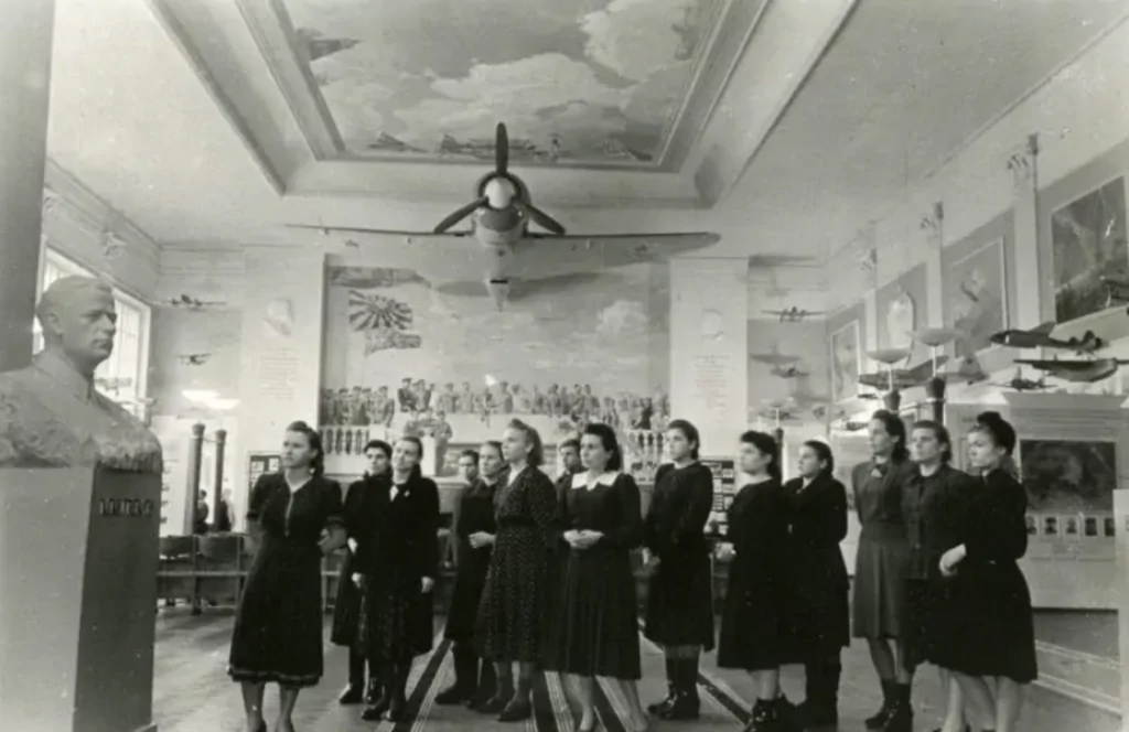 Савеловская — Аэропорт: «Пойдем к Скалкину?» Савеловская — Аэропорт: «Пойдем к Скалкину?» фото