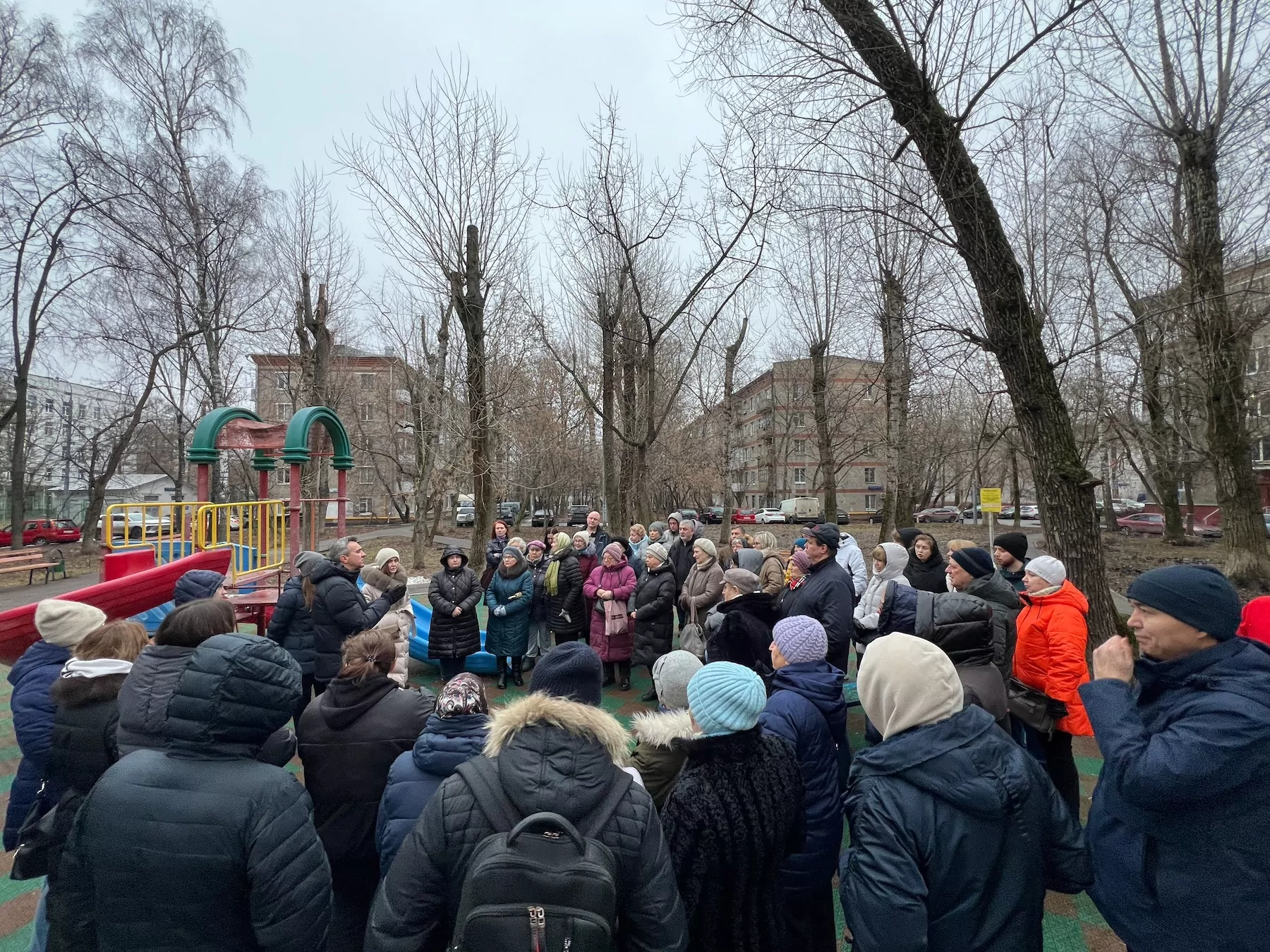 Жителей Академического приглашают на обход территории с главой управы, фото