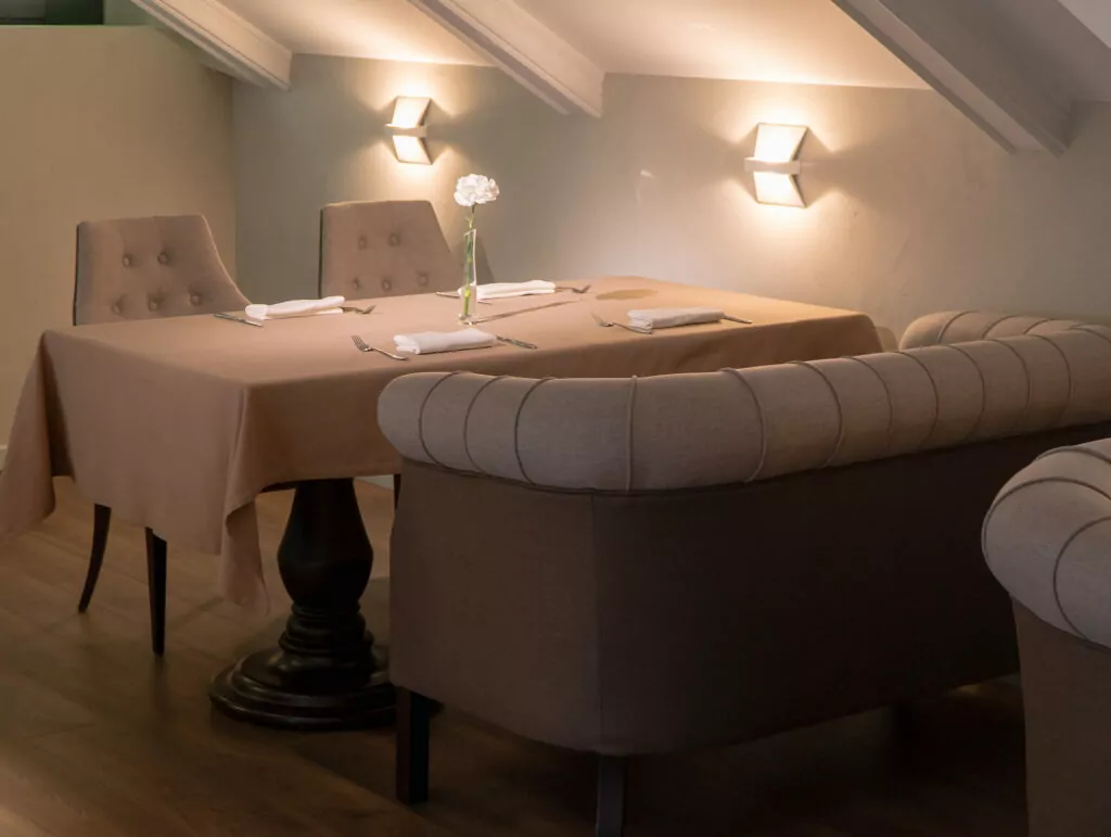 Фестиваль научного кино, актуальное искусство и ужин аристократа — куда пойти после работы Фестиваль научного кино, актуальное искусство и ужин аристократа — куда пойти после работы фото