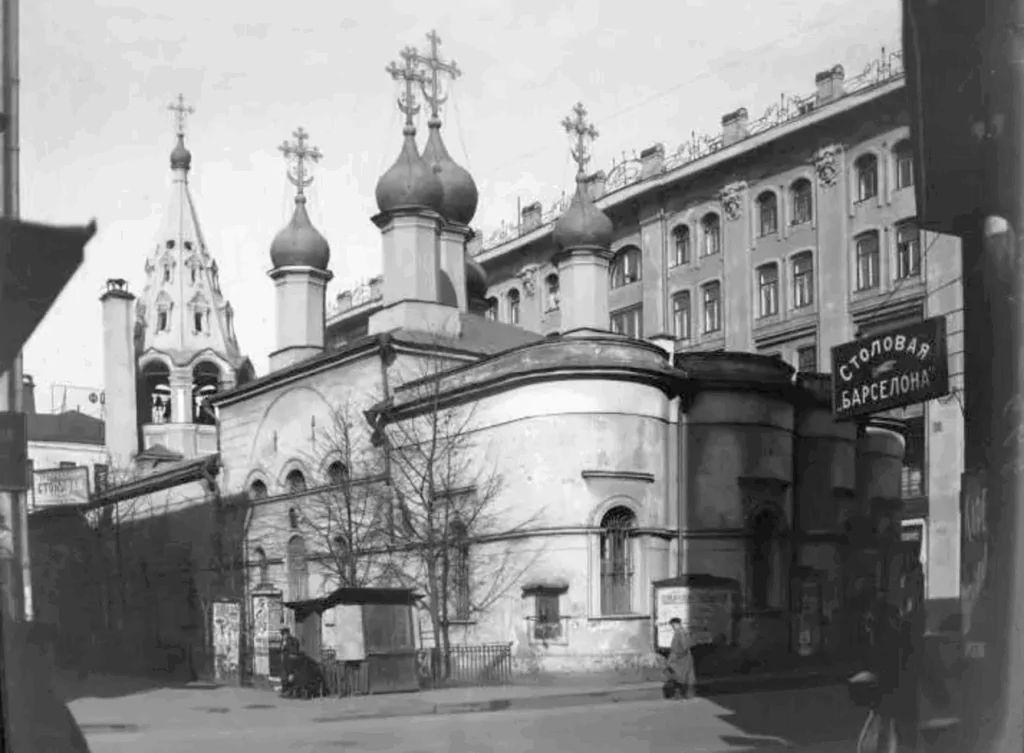 Охотный Ряд — Театральная: дом дяди Гиляя у «Житейского моря» Охотный Ряд — Театральная: дом дяди Гиляя у «Житейского моря» фото