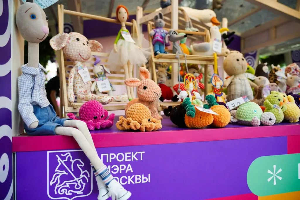 Где выбрать подарки для близких и попробовать блюда на гриле: торговая программа праздничных майских площадок Где выбрать подарки для близких и попробовать блюда на гриле: торговая программа праздничных майских площадок фото