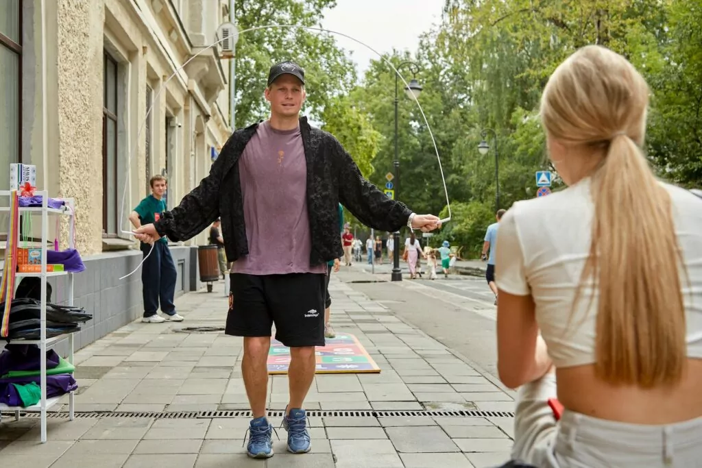 В здоровом теле — здоровый дух: какие спортивные соревнования проходят на фестивале «Московская весна Победы» В здоровом теле — здоровый дух: какие спортивные соревнования проходят на фестивале «Московская весна Победы» фото