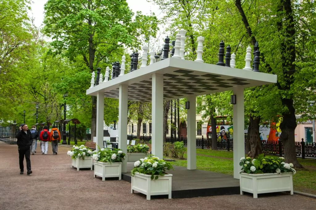 Лимонные арки, водопады и сады на крышах: красочные маршруты для прогулок подготовил фестиваль «Сады и цветы» Лимонные арки, водопады и сады на крышах: красочные маршруты для прогулок подготовил фестиваль «Сады и цветы» фото