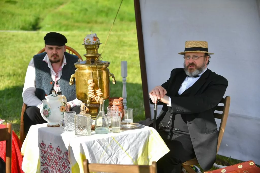 Километры ожившей истории: в Москве стартует традиционный фестиваль &laquo;Времена и эпохи&raquo;  фото