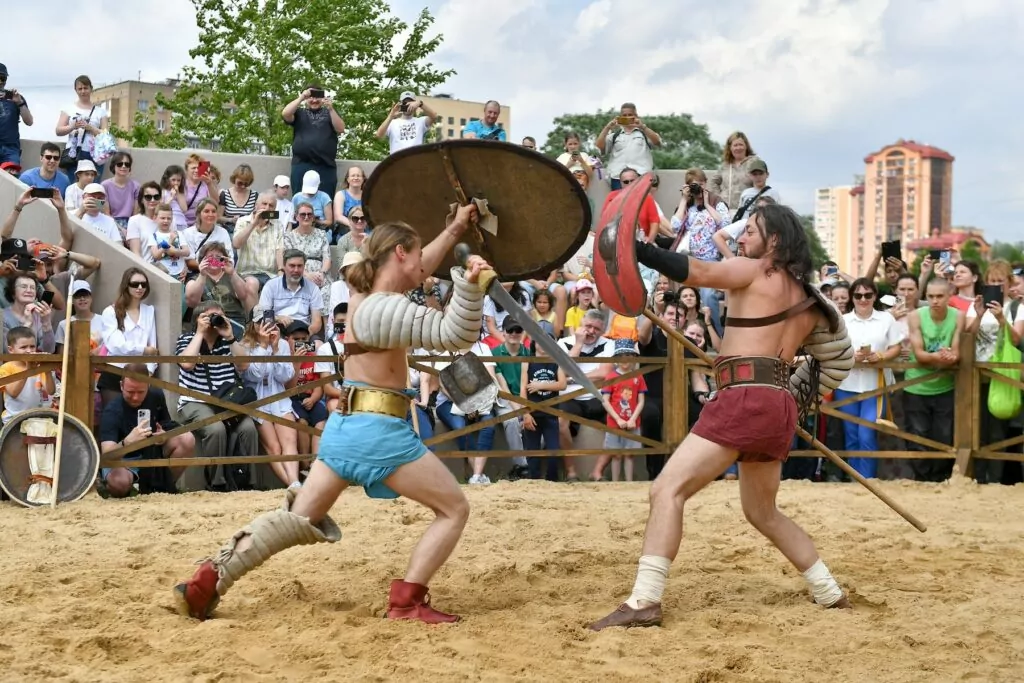 Километры ожившей истории: в Москве стартует традиционный фестиваль &laquo;Времена и эпохи&raquo;  фото
