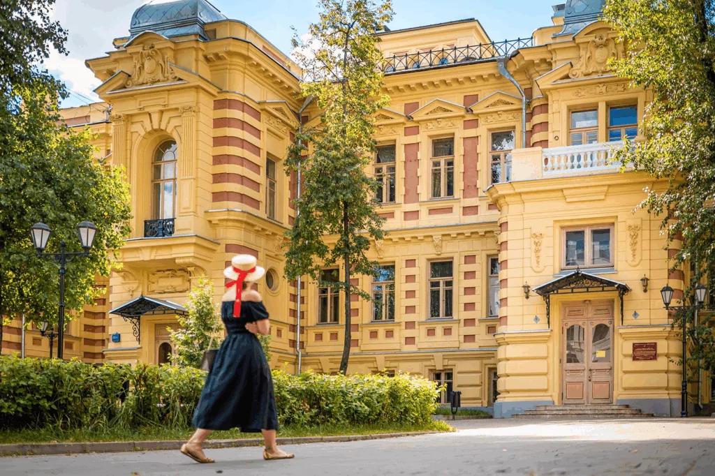 Мастер-классы, секреты, прогулки под звездами и лапта: как украсит лето фестиваль «Усадьбы Москвы – 2025» Мастер-классы, секреты, прогулки под звездами и лапта: как украсит лето фестиваль «Усадьбы Москвы – 2025»  фото