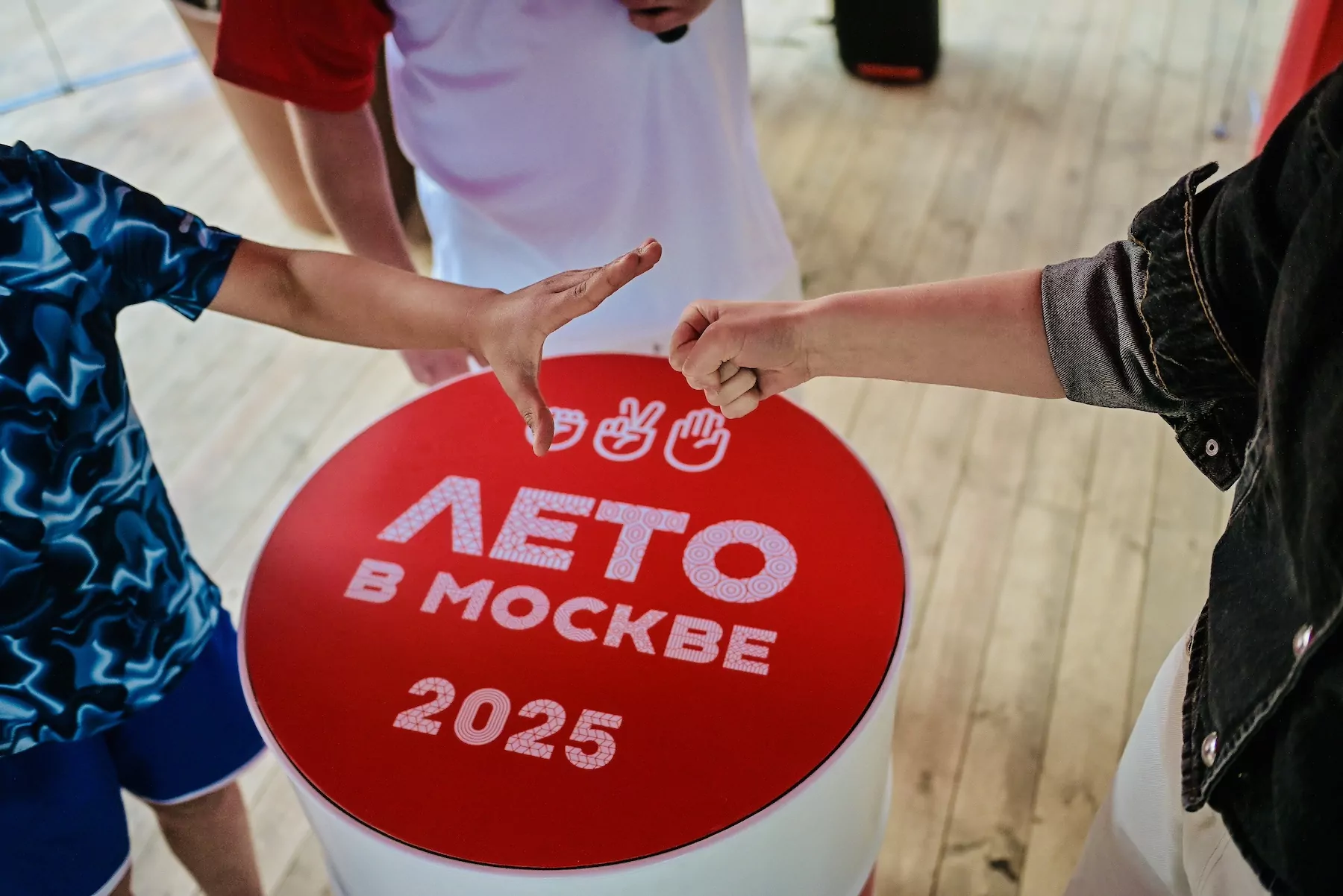 Подведены итоги месяца на площадках Чемпионата «Камень, ножницы, бумага», фото