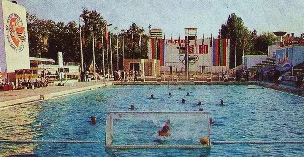 Измайлово &mdash; Семёновская: дельфины в бане у Соколиной Горы  фото