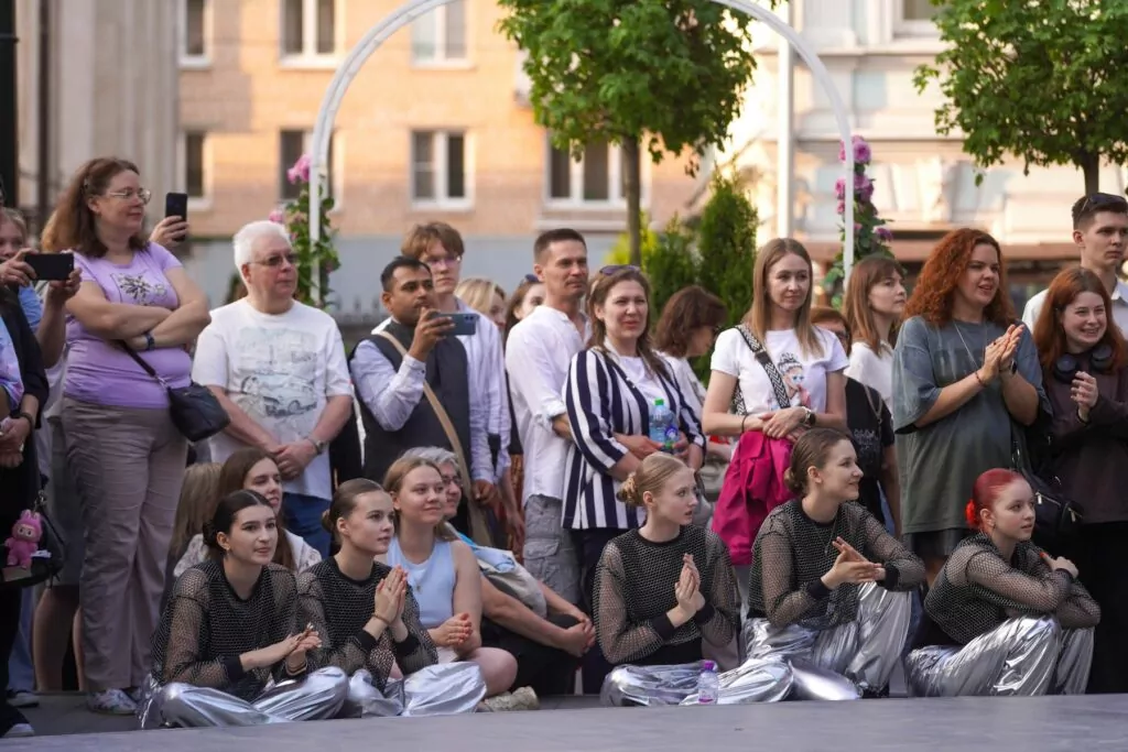 Ритмы лета: конкурс танцоров проходит в столице Ритмы лета: конкурс танцоров проходит в столице фото