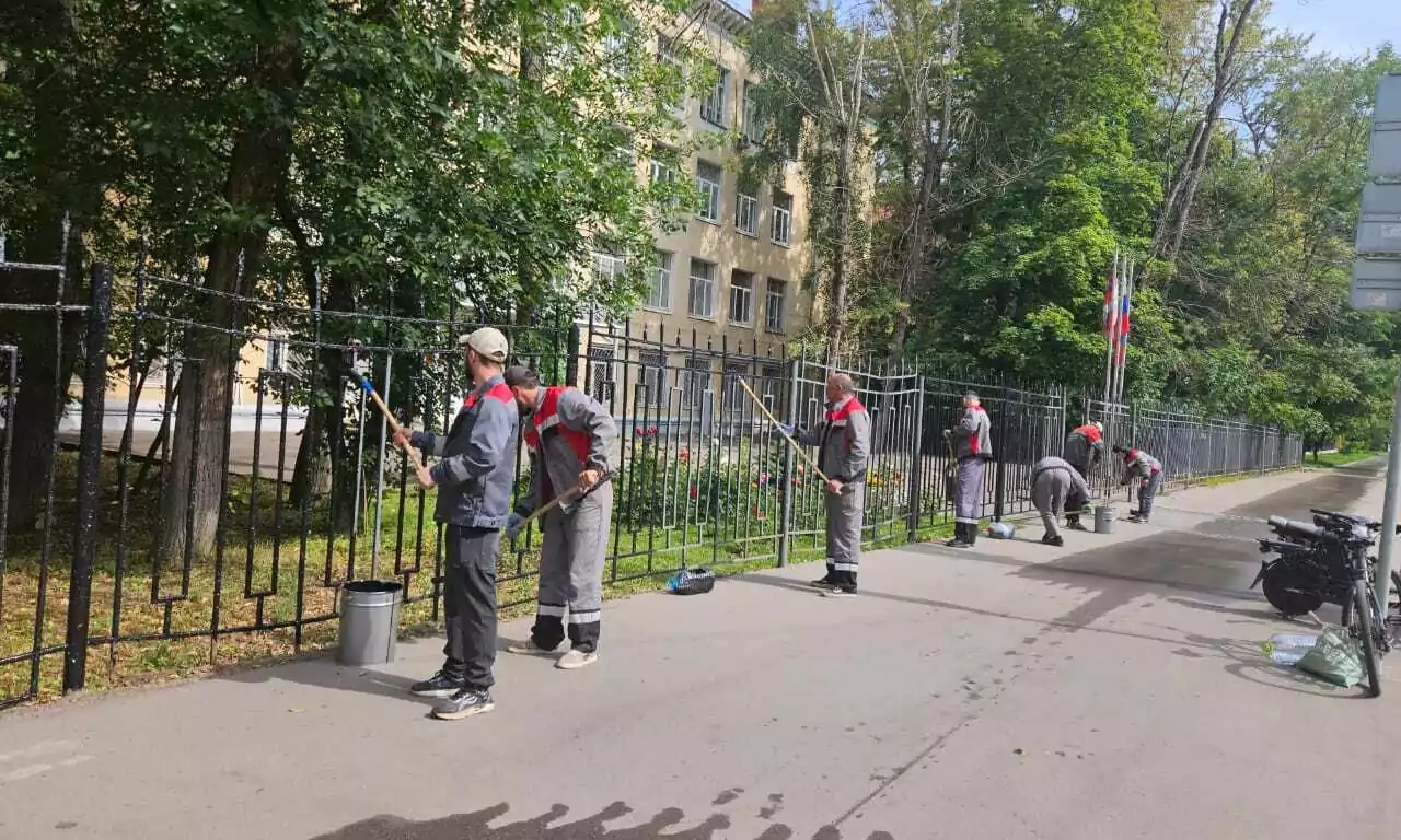 «Жилищник» Гагаринского района обработал с начала года свыше трех тысяч заявок от горожан, фото
