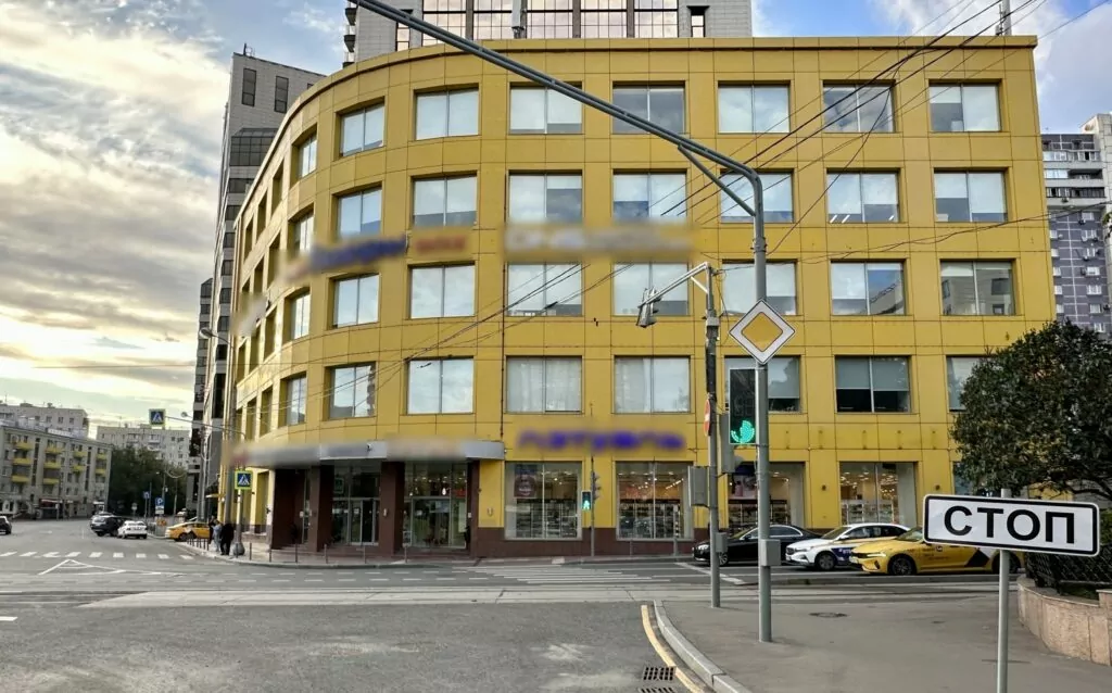 Марксистская &mdash; Пролетарская: &laquo;Воронцы&raquo;, &laquo;полуторка&raquo; и &laquo;рабочий с мобильником&raquo;  фото