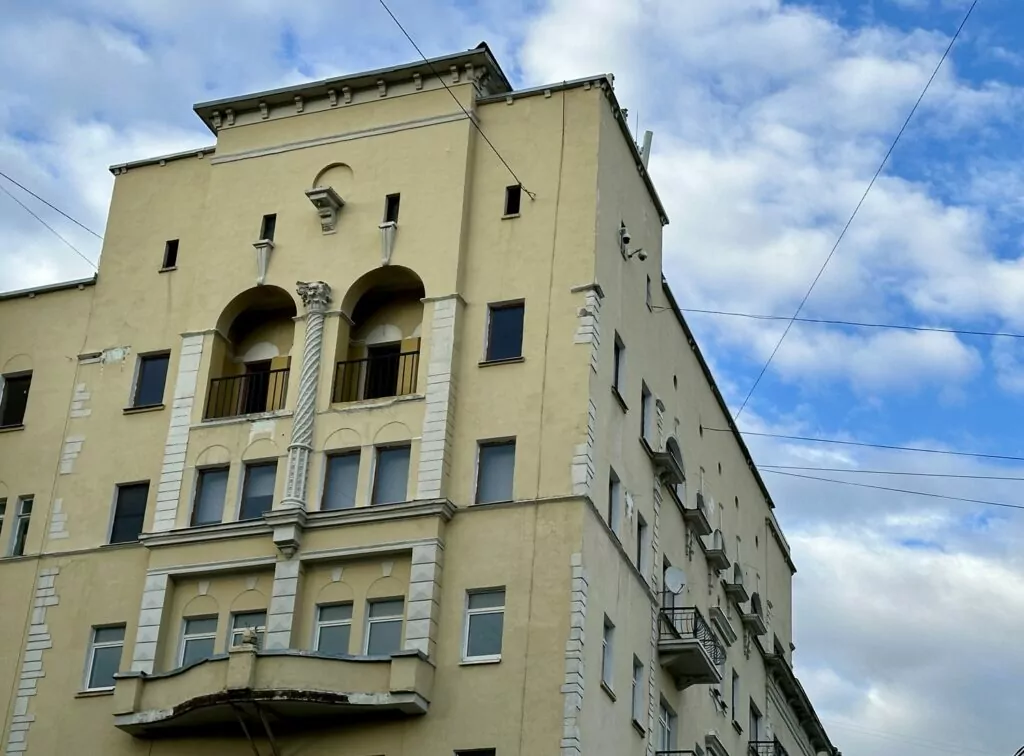 Марксистская &mdash; Пролетарская: &laquo;Воронцы&raquo;, &laquo;полуторка&raquo; и &laquo;рабочий с мобильником&raquo;  фото