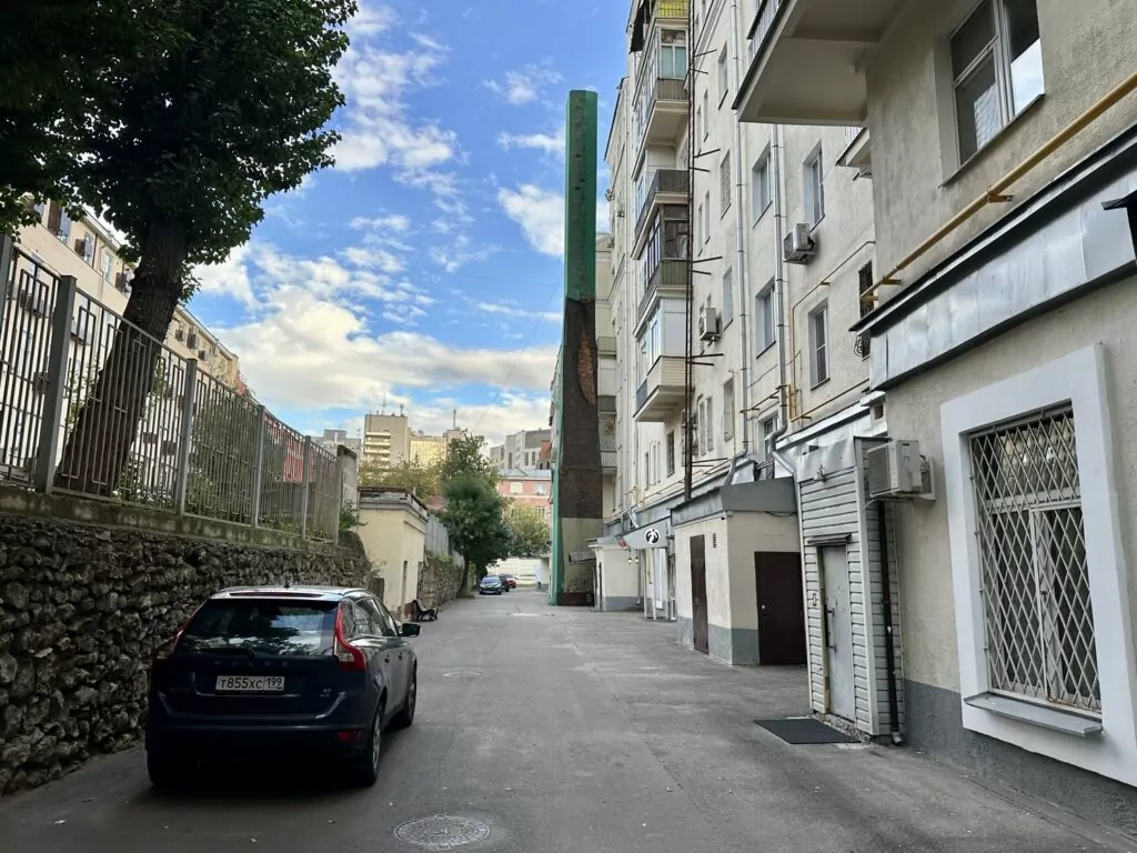 Марксистская &mdash; Пролетарская: &laquo;Воронцы&raquo;, &laquo;полуторка&raquo; и &laquo;рабочий с мобильником&raquo;  фото