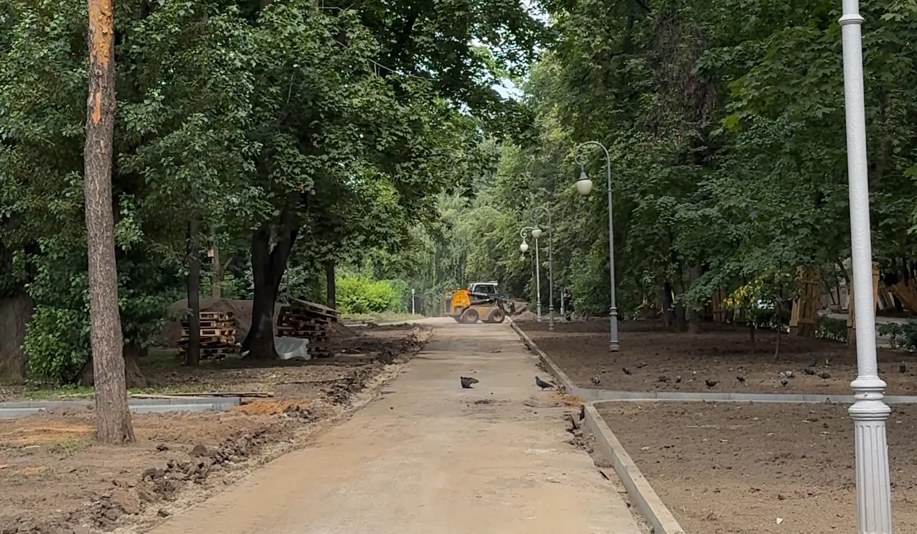 Благоустройство сквера в Гагаринском районе завершится к сентябрю, фото