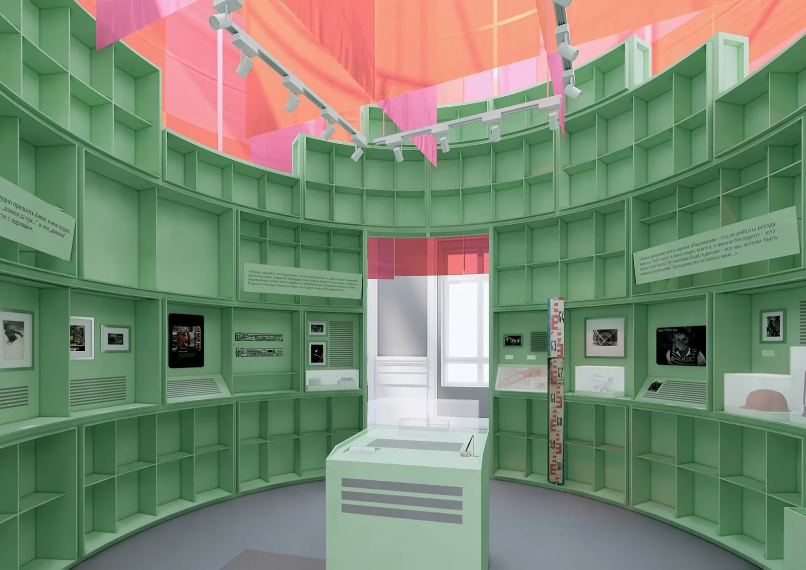 Музей транспорта открыл выставку «Железные леди» на Северном речном вокзале, фото