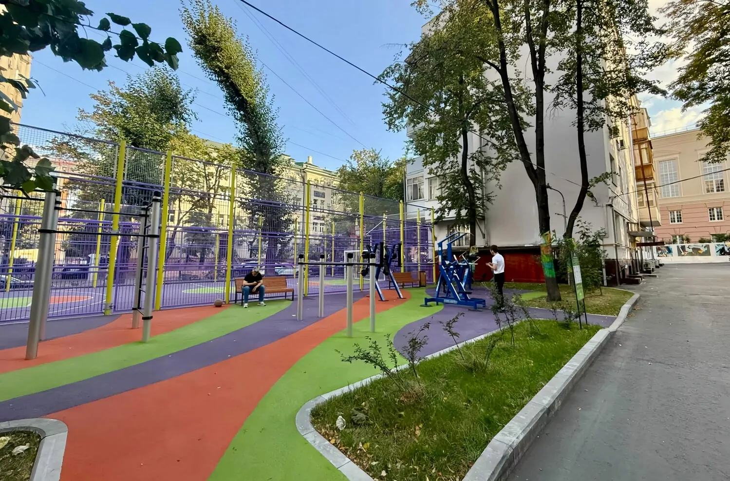 Детская и спортивная площадки появились в Красносельском районе, фото