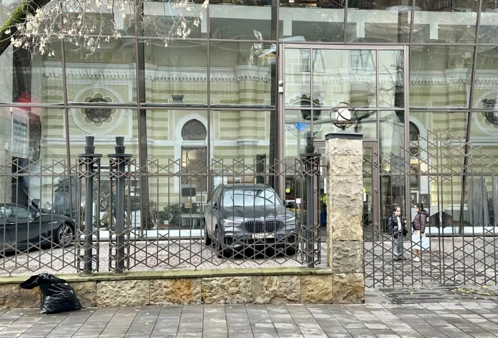 Баррикадная — Тверская: Шолом-Алейхем, Блок и Толстой  фото