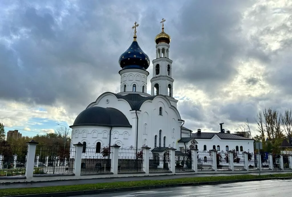 Кунцевская &mdash; Давыдково: кунцевские пирожки да с &laquo;антоновкой&raquo;  фото