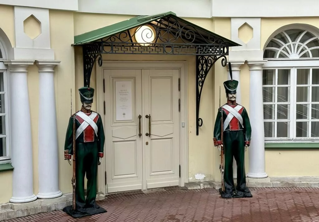 Тверская &mdash; Баррикадная: место встречи изменить можно  фото