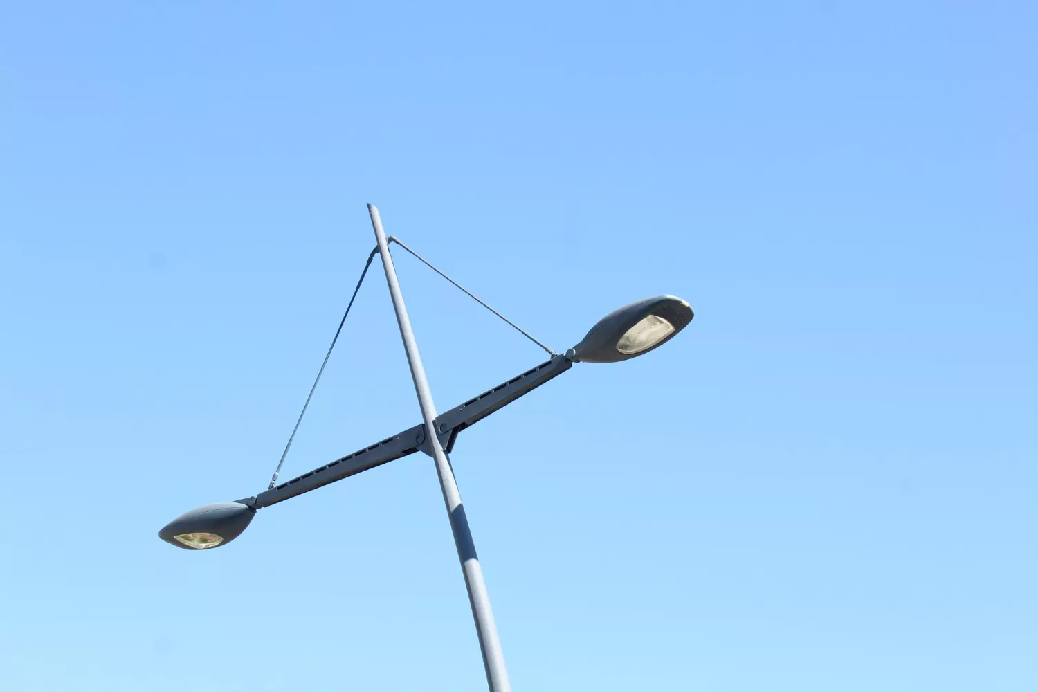 Десятки новых опор освещения установят до конца года в Алексеевском, фото