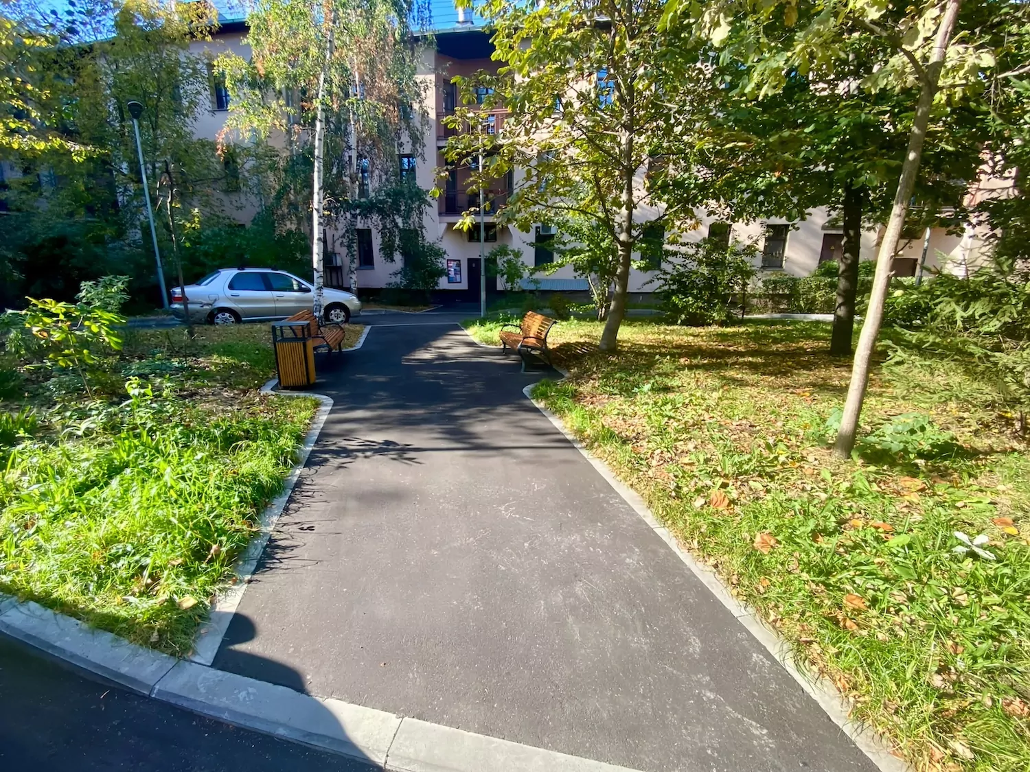 Сотрудники «Жилищника» устранили более 160 недостатков в Красносельском районе с начала осени, фото