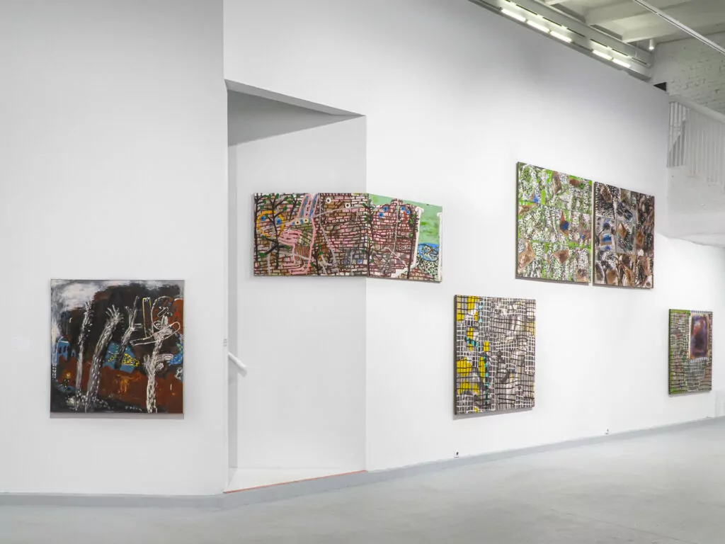 Бильярд в старейшем кинотеатре, модернизм в искусстве и ресторан для гедонистов — куда пойти после работы Бильярд в старейшем кинотеатре, модернизм в искусстве и ресторан для гедонистов — куда пойти после работы фото