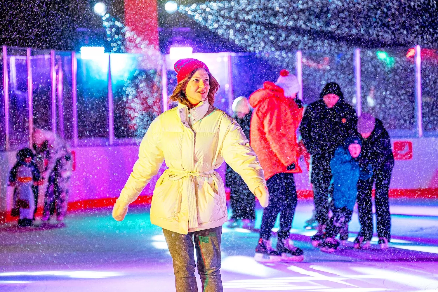 Сергунина: По всей Москве откроют 26 катков цикла «Московские сезоны», фото