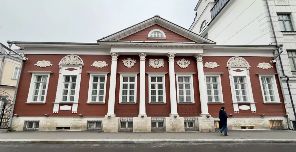 Тверская — Баррикадная: Патриаршие без «Патриков». Часть 1 Тверская — Баррикадная: Патриаршие без «Патриков». Часть 1 фото