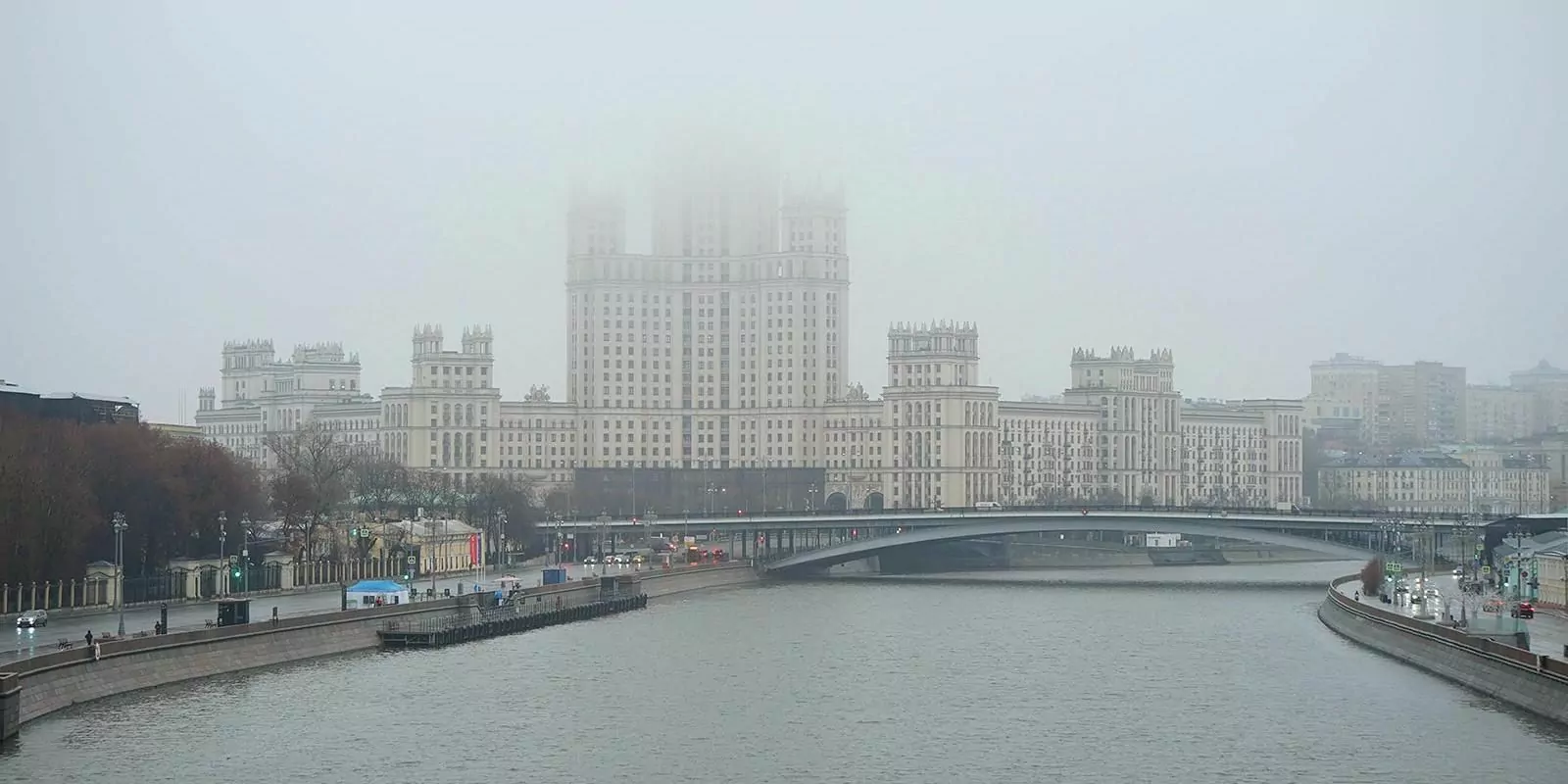 Москву окутает туман, фото