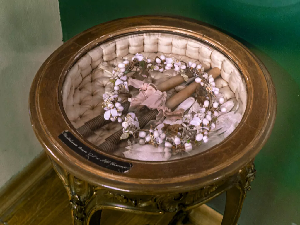 Ресторан в стиле прованс, фестиваль &laquo;Золотой гранат&raquo; и семейная жизнь Льва Толстого &mdash; куда пойти после работы  фото