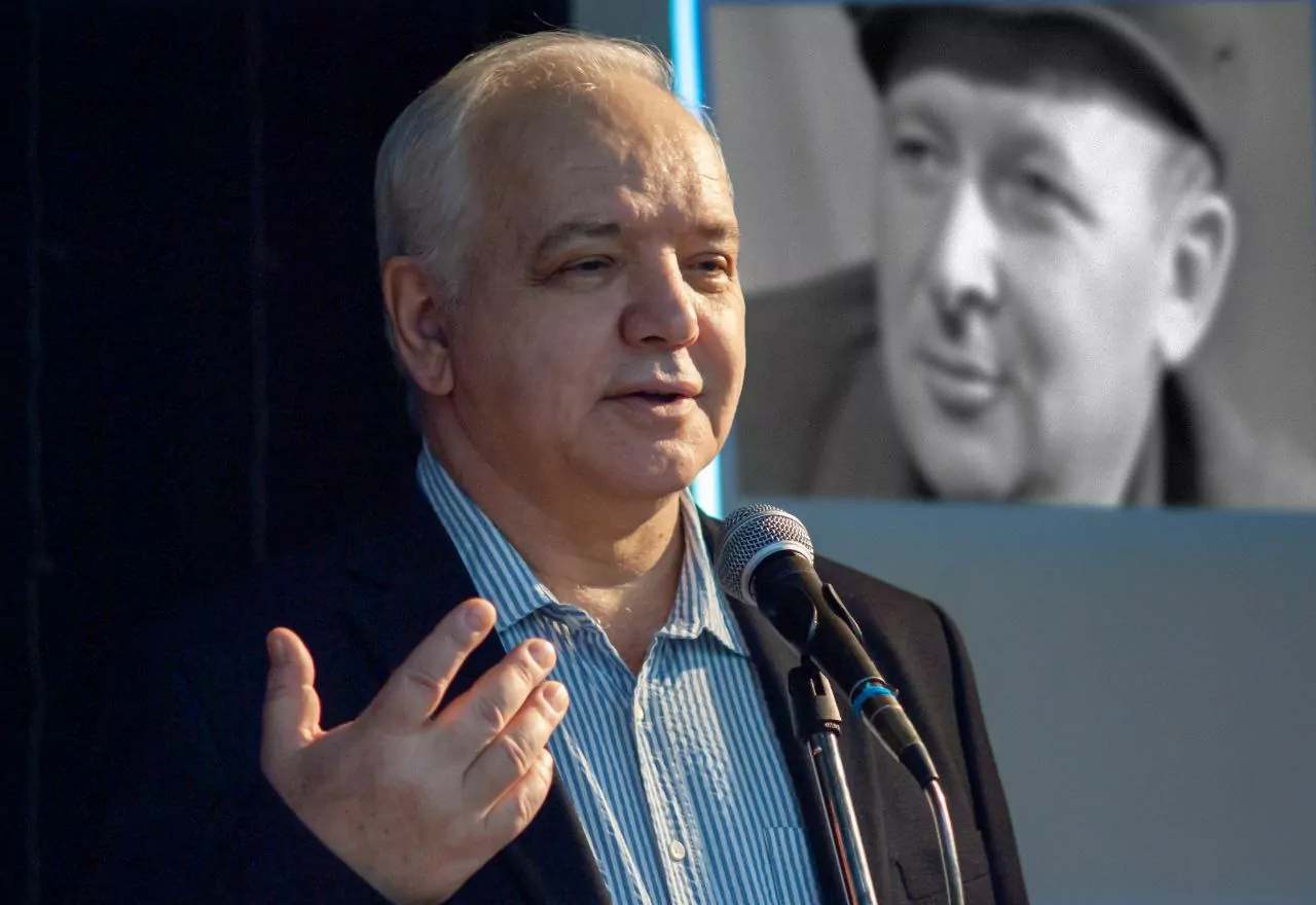 Столетний юбилей поэта и прозаика Константина Ваншенкина отметят в Старом Крюково, фото