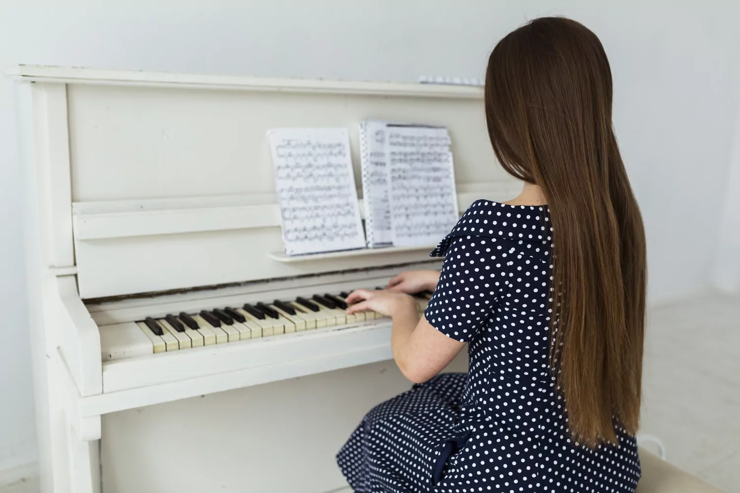 Рождественский концерт пройдет в детской музыкальной школе имени Александрова, фото