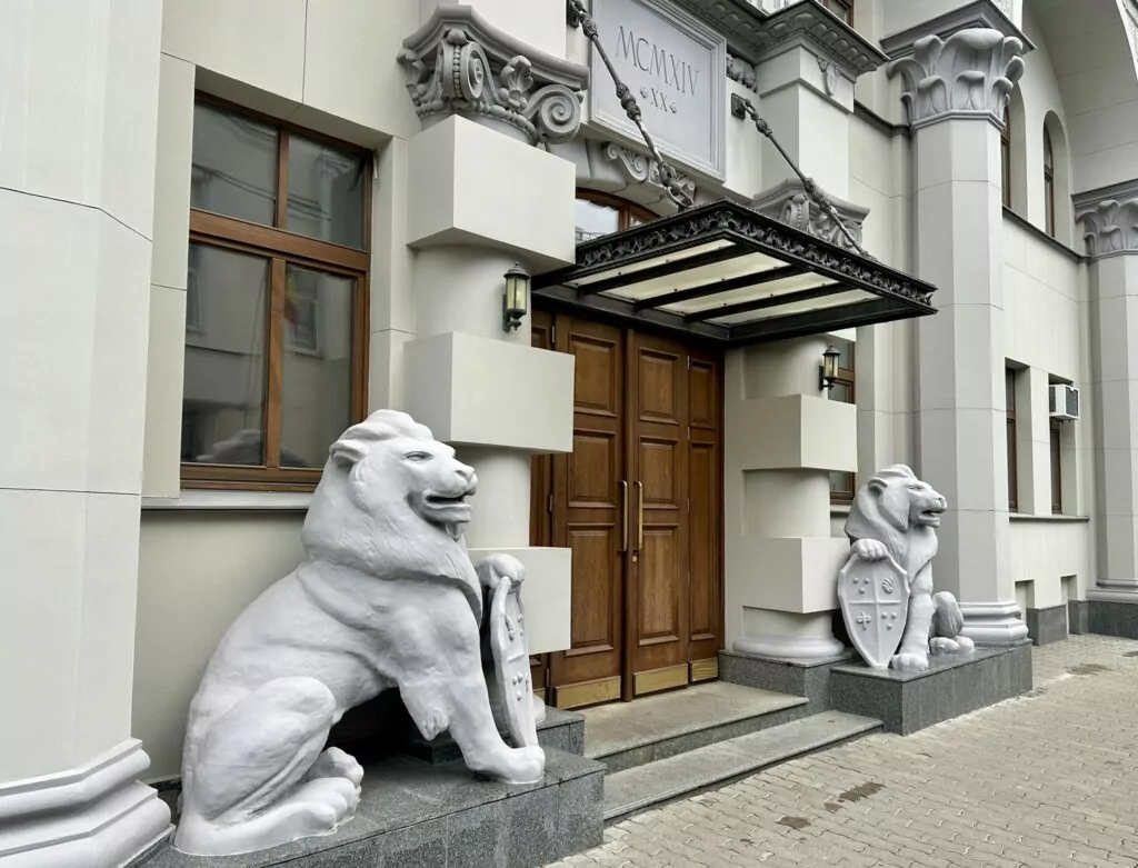 Арбатская &mdash; Баррикадная: не молчавшая Молчановка  фото