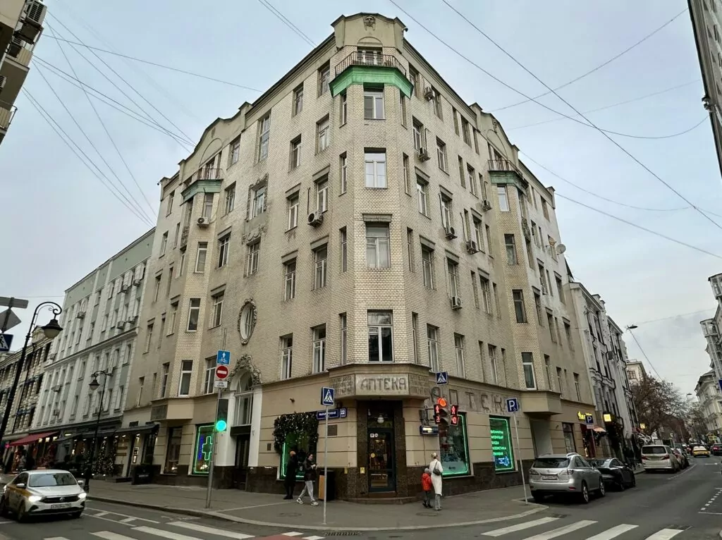 Тверская — Баррикадная: Патриаршие без «Патриков». Часть 4, заключительная Тверская — Баррикадная: Патриаршие без «Патриков». Часть 4, заключительная фото