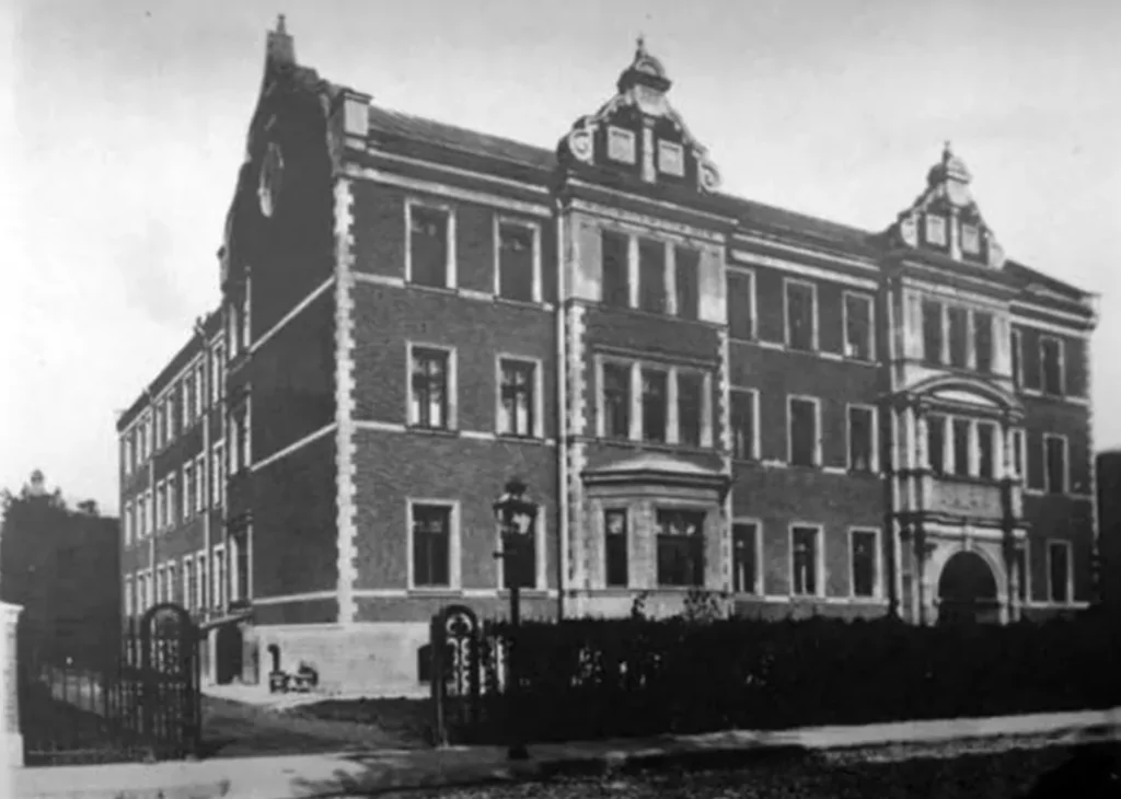 Тверская — Баррикадная: Патриаршие без «Патриков». Часть 4, заключительная Тверская — Баррикадная: Патриаршие без «Патриков». Часть 4, заключительная фото