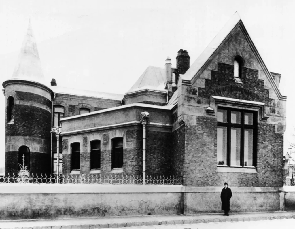 Тверская — Баррикадная: Патриаршие без «Патриков». Часть 4, заключительная Тверская — Баррикадная: Патриаршие без «Патриков». Часть 4, заключительная фото