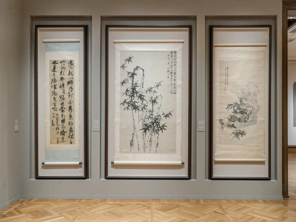 Рисунки пастелью, китайские свитки и необистро &mdash; куда пойти после работы  фото